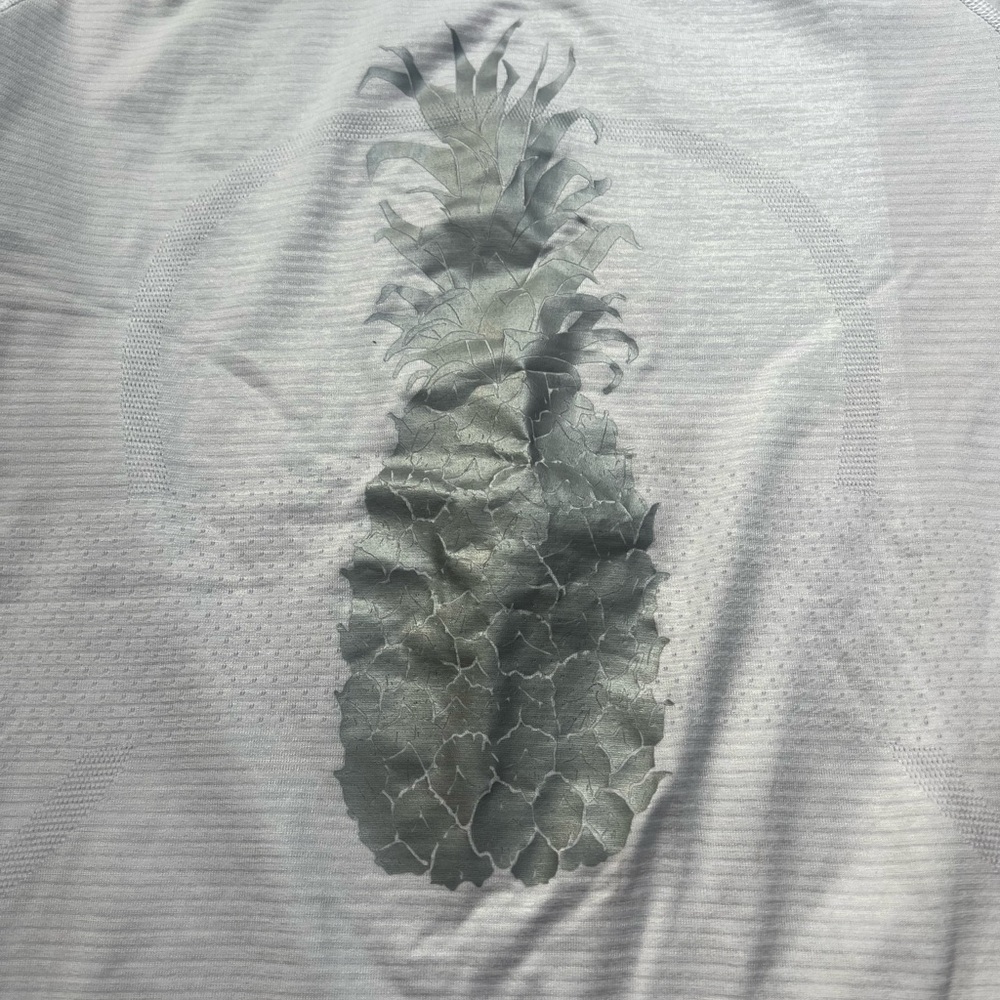 Lululemon Athletica Gray Pineapple Print Crop Top